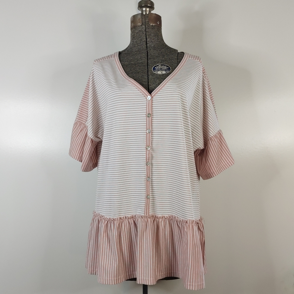 Weekend by Suzanne Betro mauve & white stripes ruffled short sleeve top